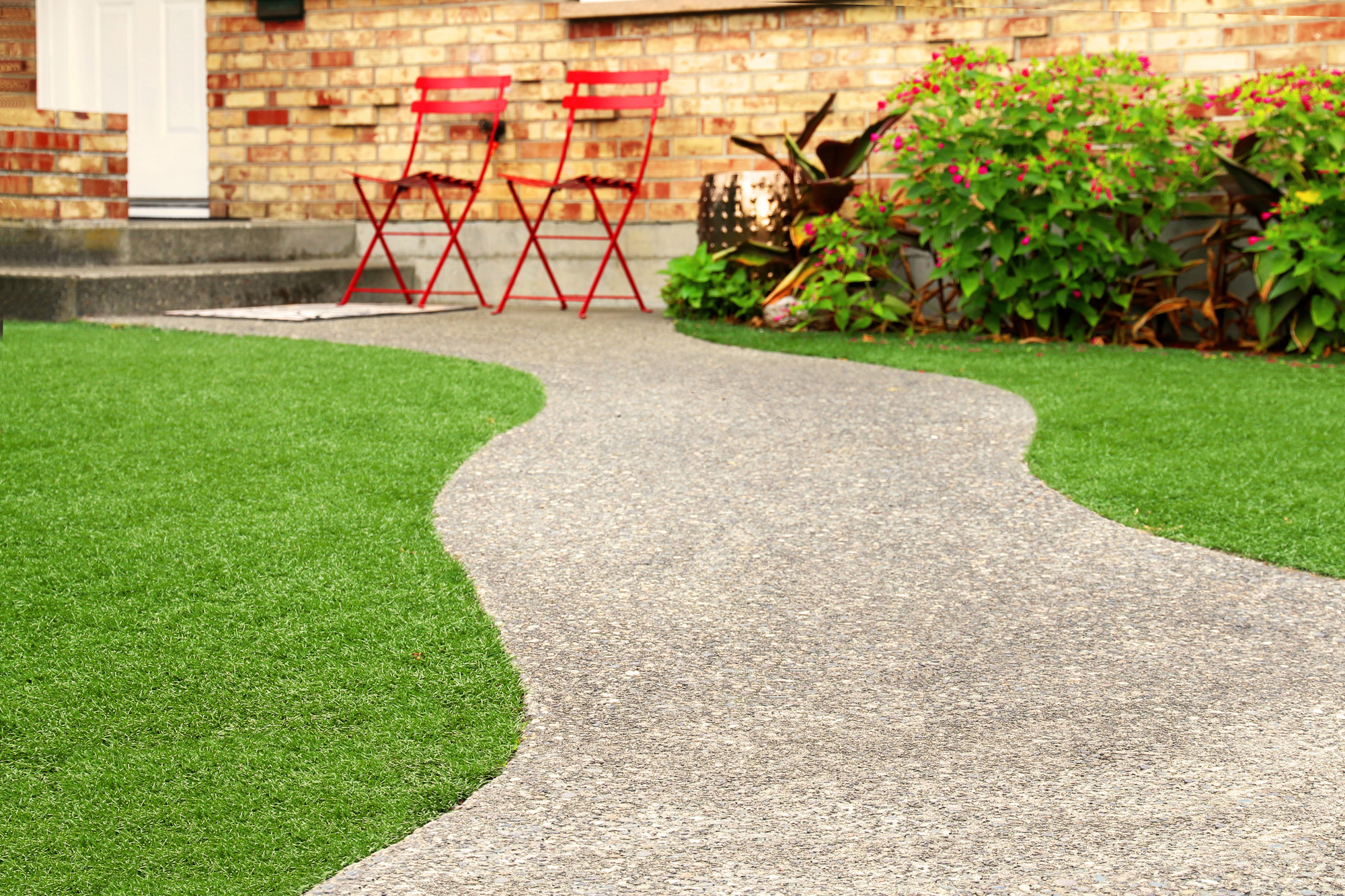 does-artificial-grass-need-to-be-watered-all-you-need-to-know