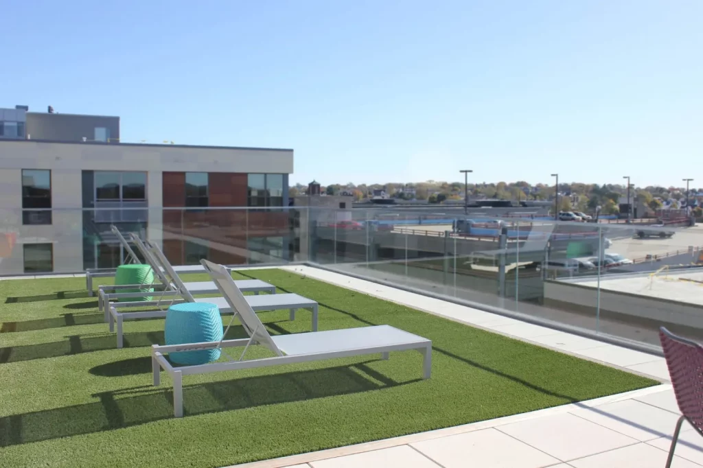 artificial grass on commercial rooftop